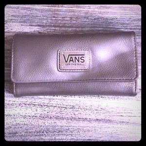Vans wallet, very pretty. In great condition!
